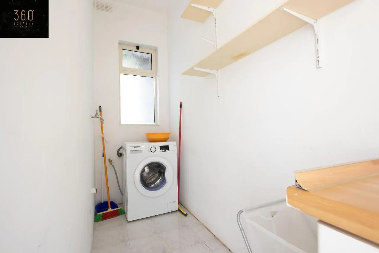 Seafront 3Br Apt In Tower Rd Sliema Opposite Beach By 360 Estates 0*,
