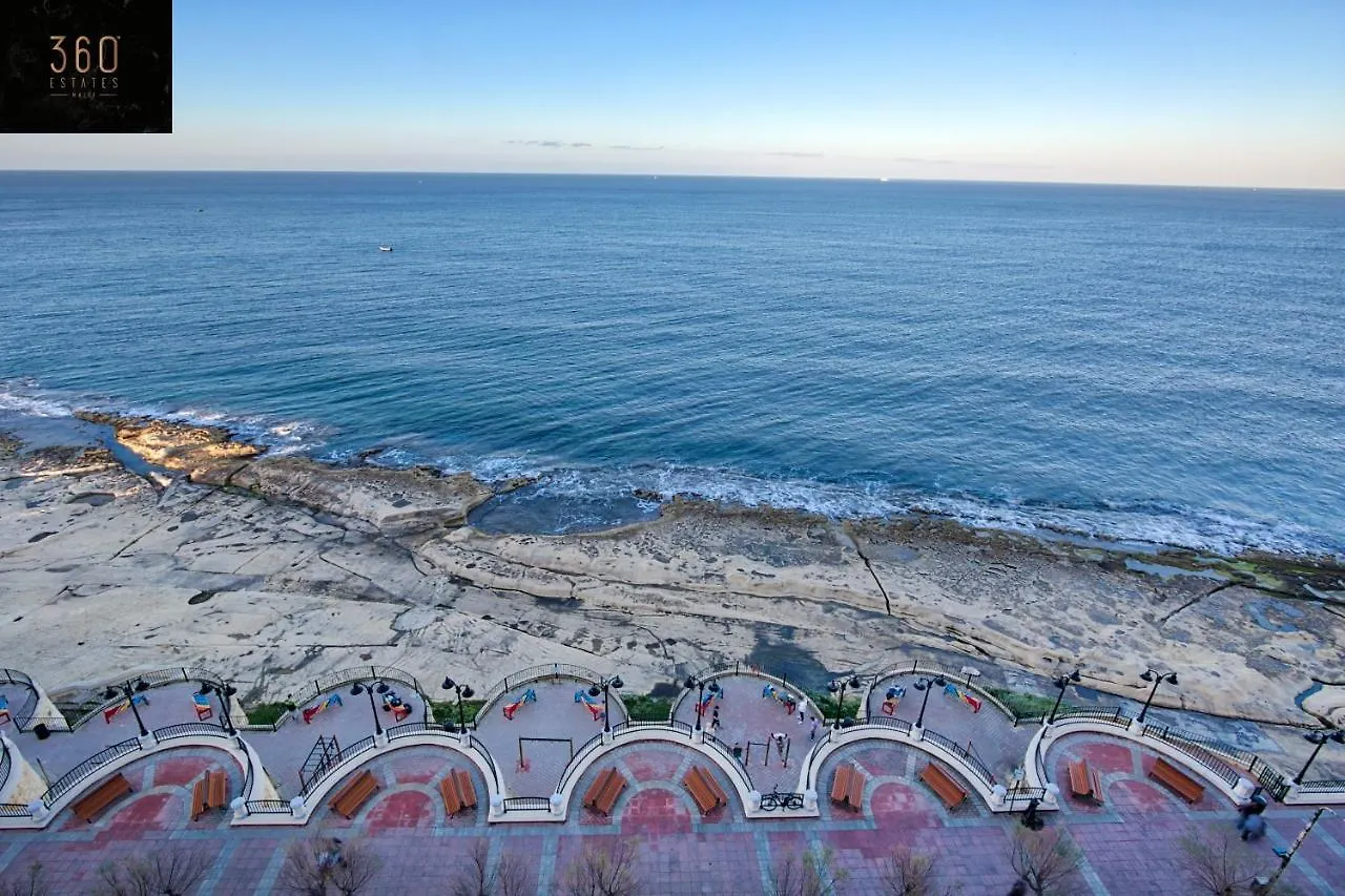 Seafront 3Br Apt In Tower Rd Sliema Opposite Beach By 360 Estates Apartment