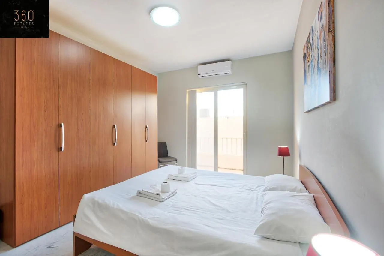 Apartment Seafront 3Br Apt In Tower Rd Sliema Opposite Beach By 360 Estates